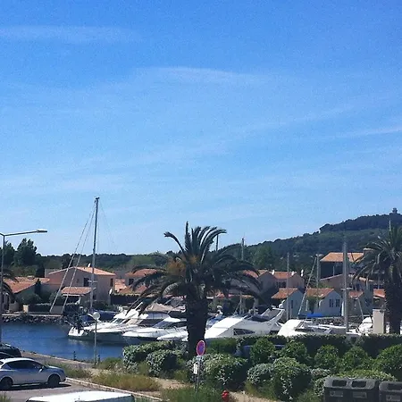Au Coeur Du Village Naturiste * Agde
